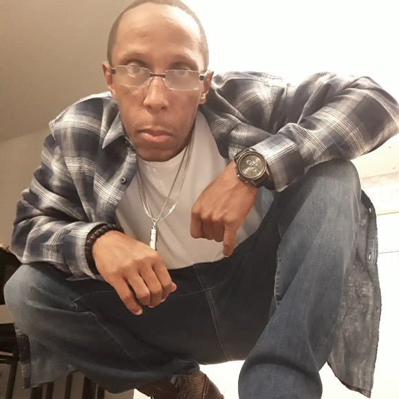 Meet your Posher, David - Picture 1 of 1